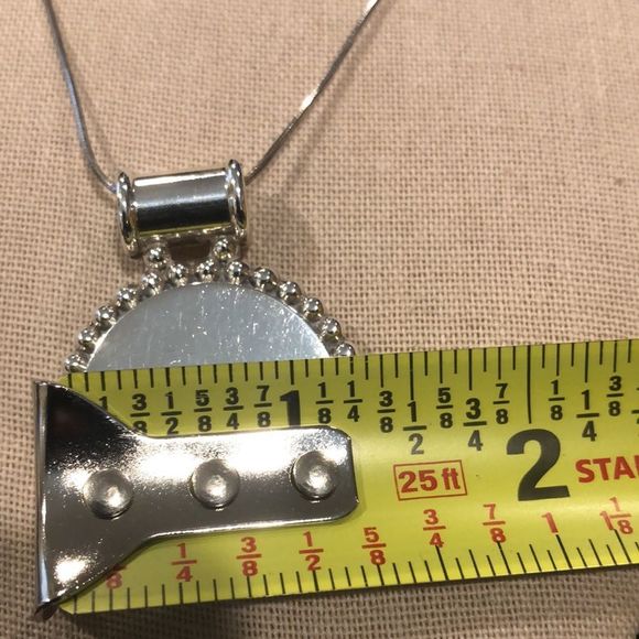 Vintage Sterling Silver Scalloped Pendant Necklace - Picture 9 of 10